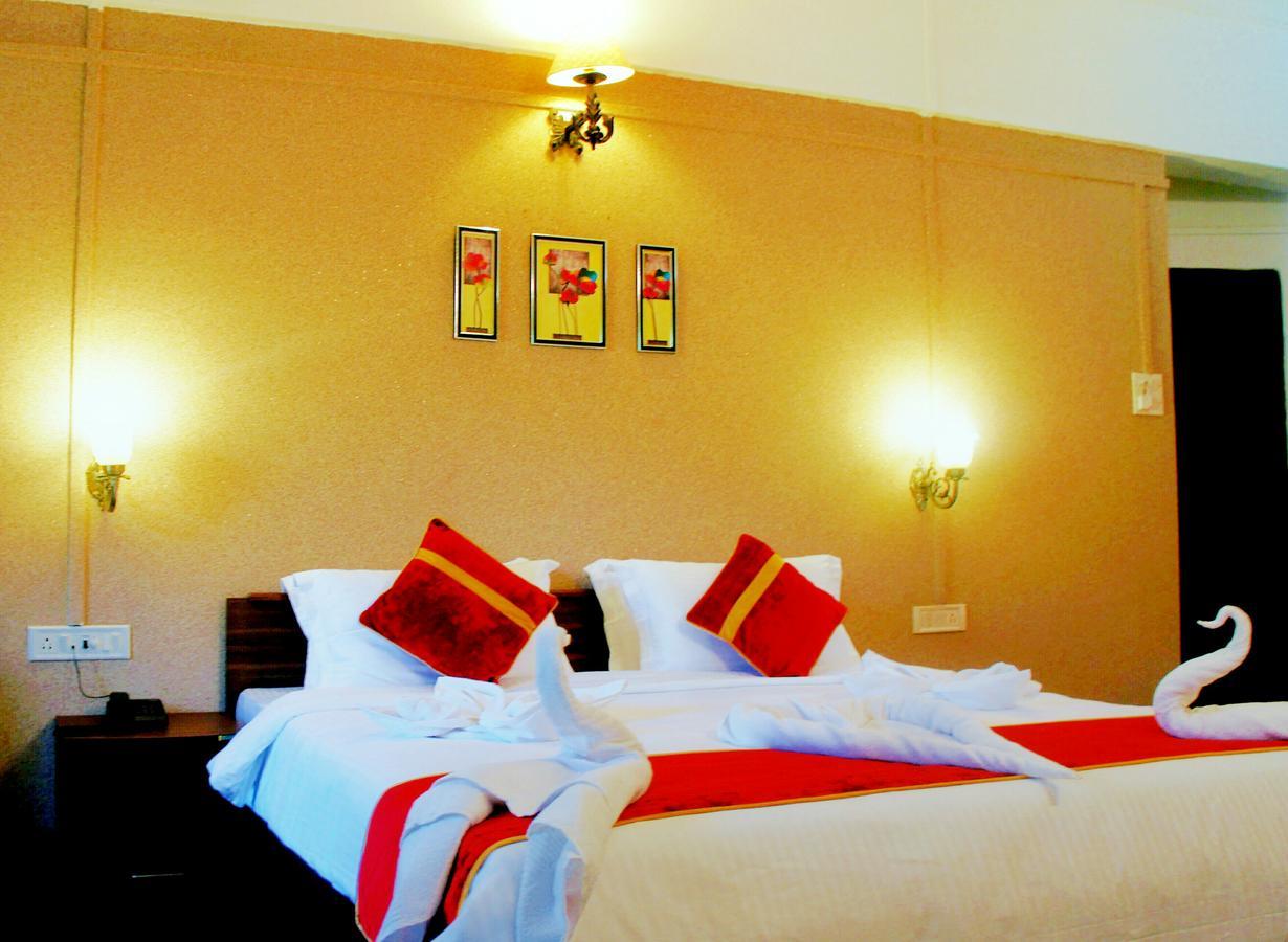 Velvet County Resort & Spa Лонавала Екстериор снимка